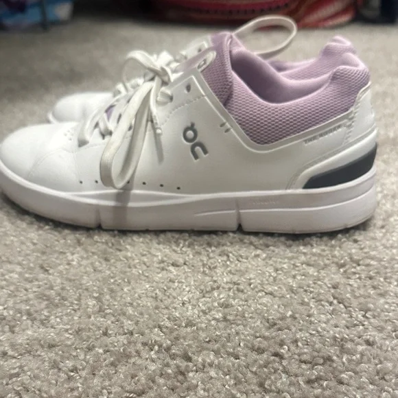 On Rodger Sneakers - Picture 2 of 6